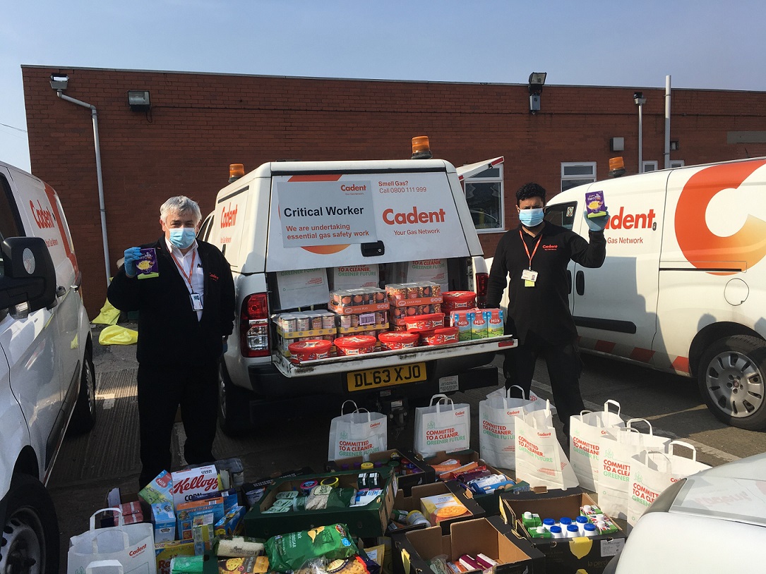 Foodbank donation LR-img